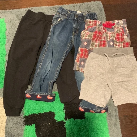 Boys pants and shorts lot/ bundle size 4 - Picture 1 of 4